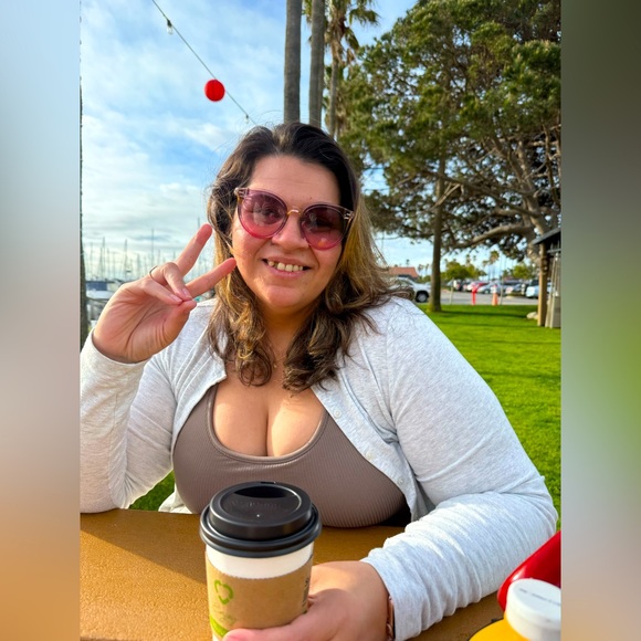 Meet your Posher, Jen - Picture 1 of 1